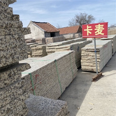 30000平方卡拉麦里金石材现货